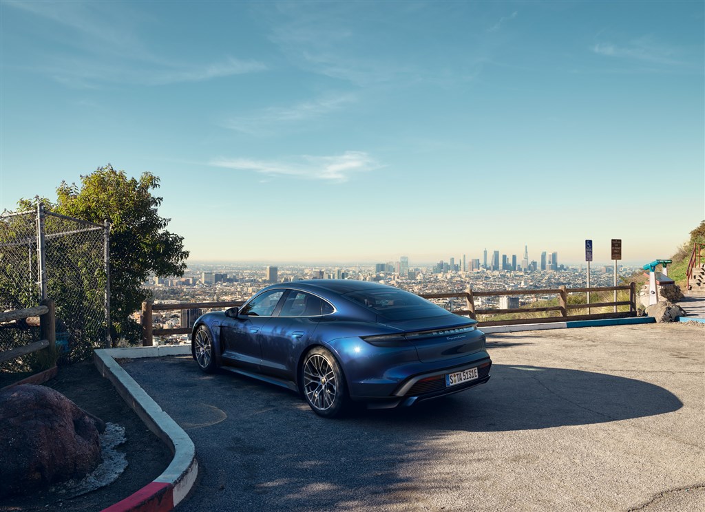Porsche Taycan Turbo
(Foto: Porsche)